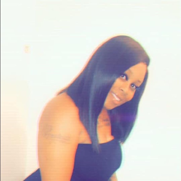 Meet your Posher, Octavia - Picture 1 of 1